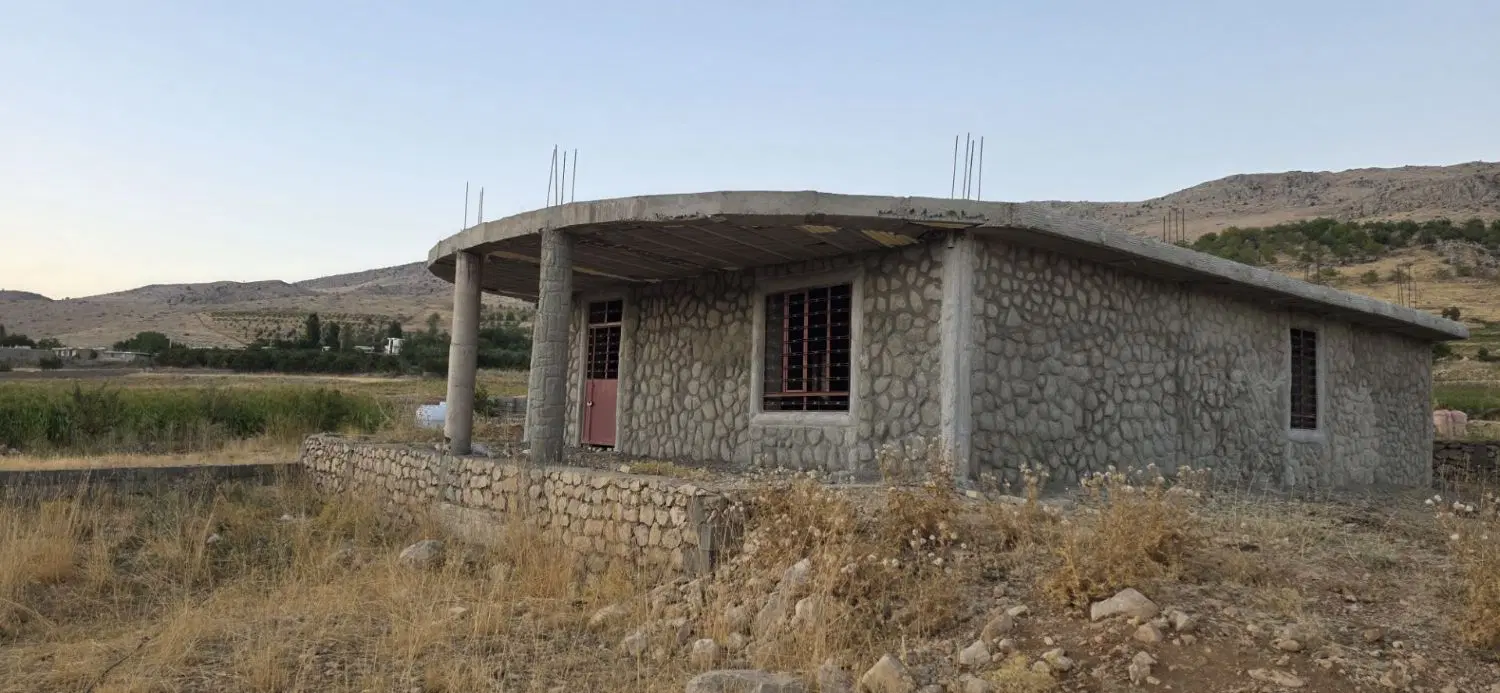 ویلای نیمه ساز