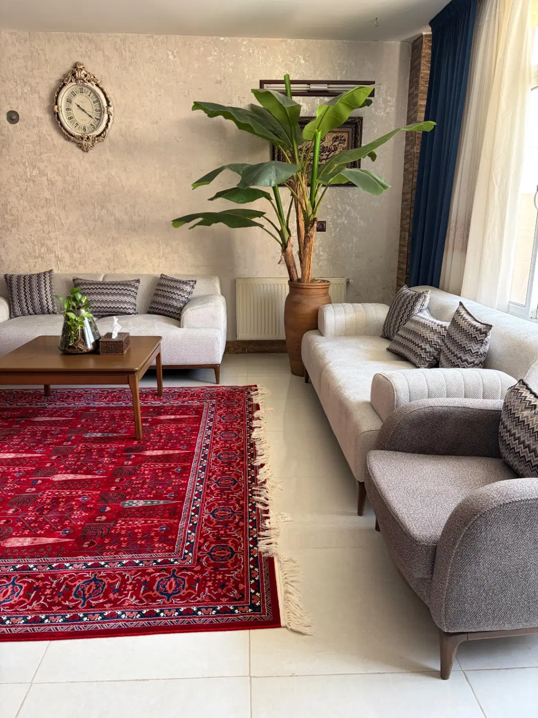 آپارتمان ۳ طبقه