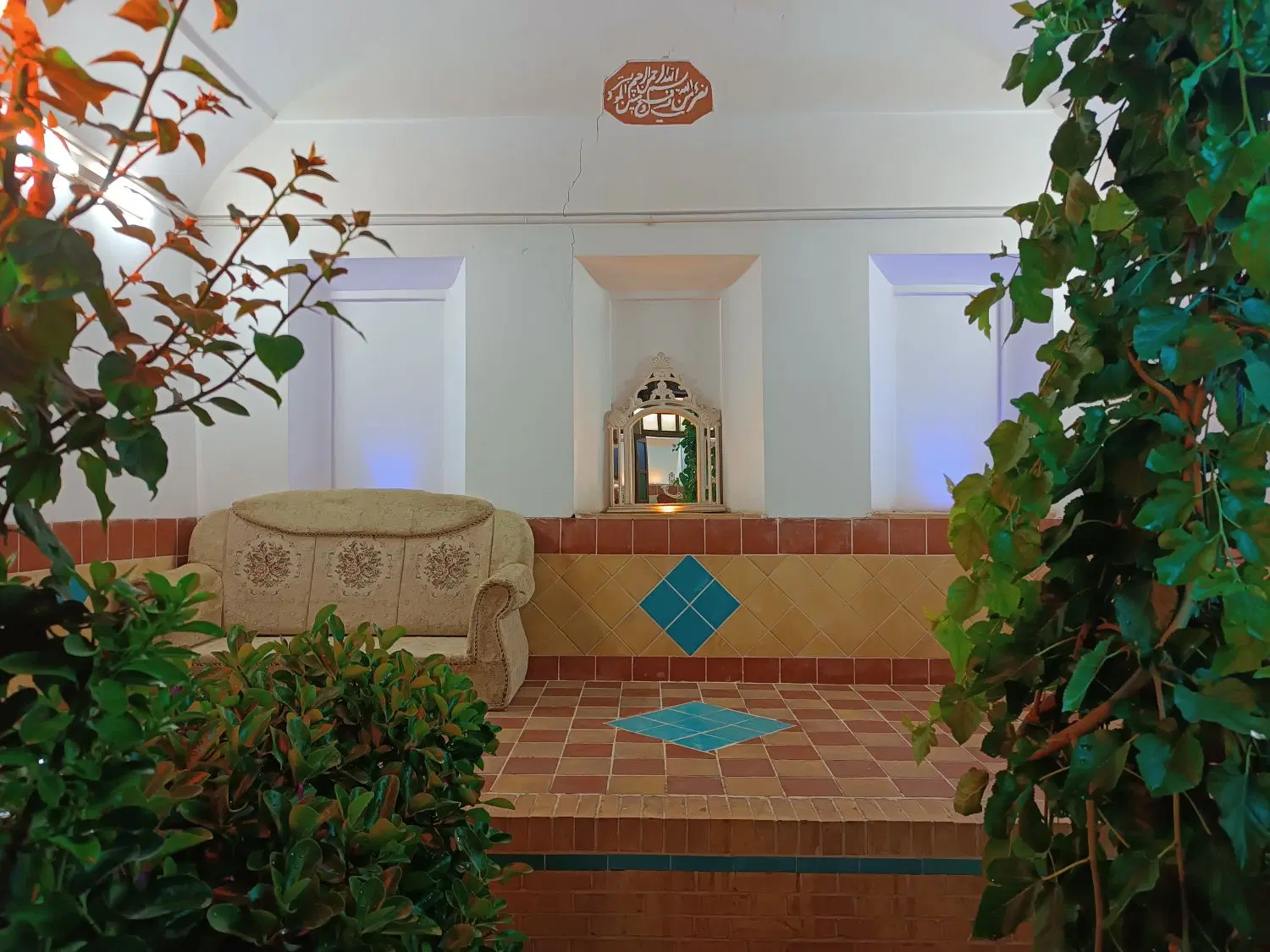 اجاره دربستی منزل سنتی ویلایی مرکز شهر یزد