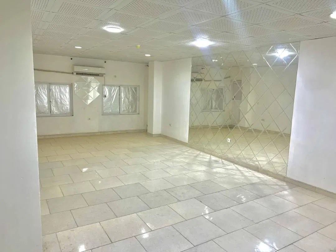 فلت تجاری ۶۲ متری