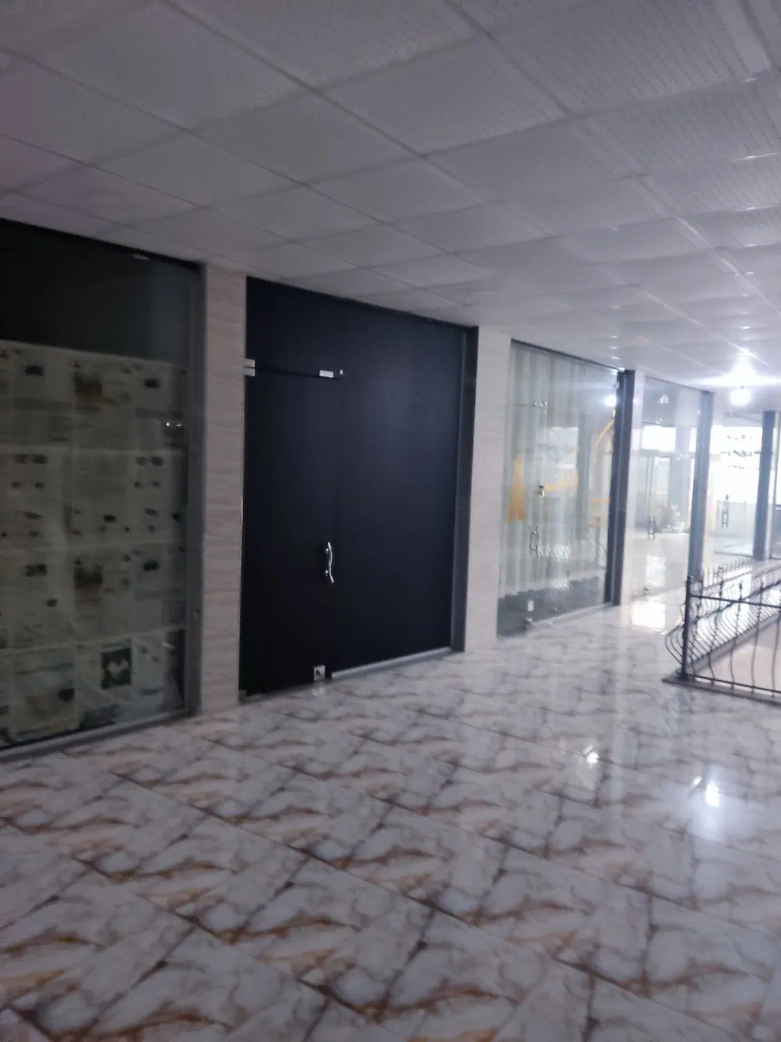 اجاره مغازه پاساژ وفایی مرکز رضوانشهر (میدان نماز)