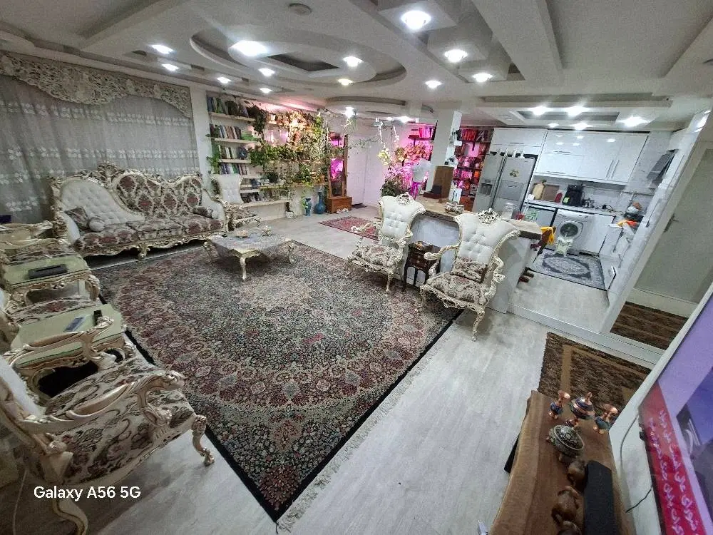 واحد 120 متری _ ساخت 86 _ زیتون کارمندی