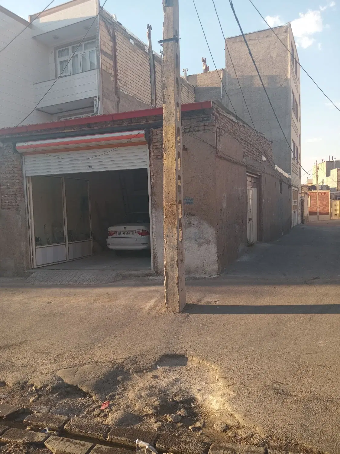 حیاط مسکونی تجاری سندتک برگ اخماقیه اندیشه