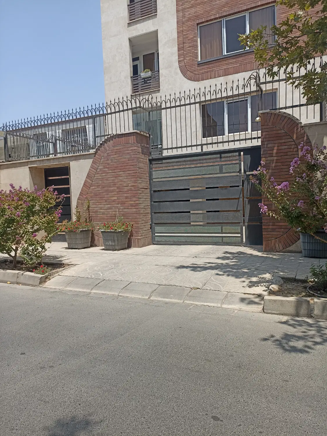 رهن کامل ۳ خوابه ۱۳۰ متری تکواحدی