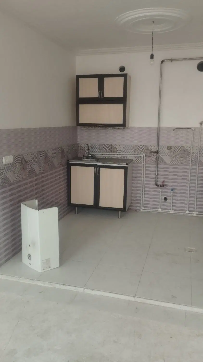 حیاط دربست باغمعروف