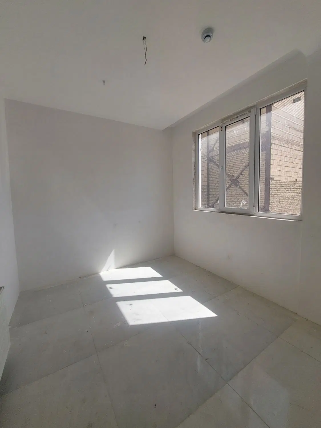 اپارتمان لوکس کوشش 18 (املاک زاهدان )