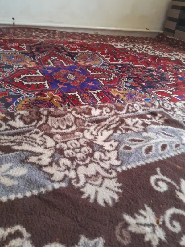 سلام عرض ادب یه خونه دوطبقه هست کوهنه ساخته