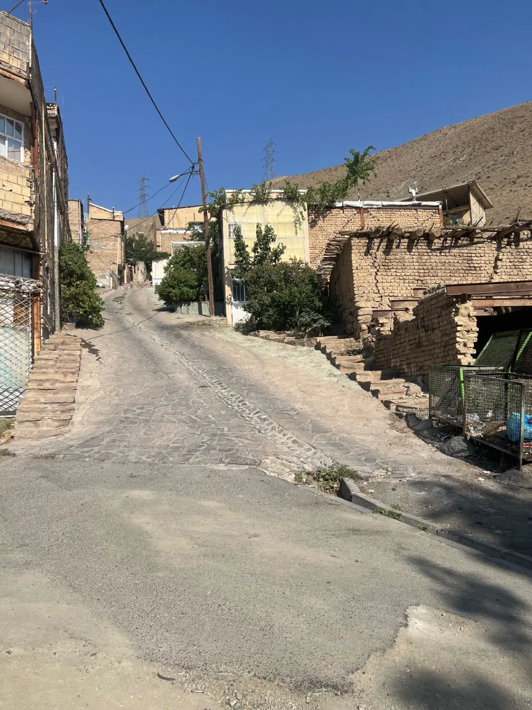 یه واحدتمیز ۸۰متری درحسن اباد