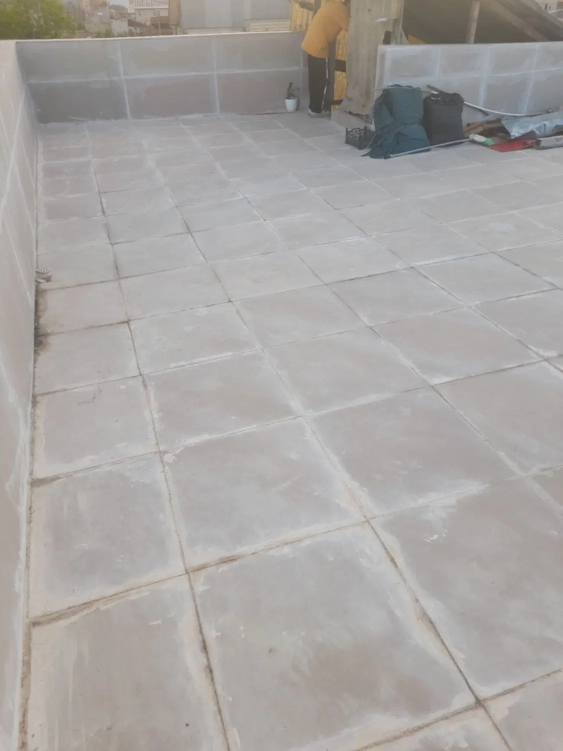 اپارتمان سه طبقه ۳ واحد