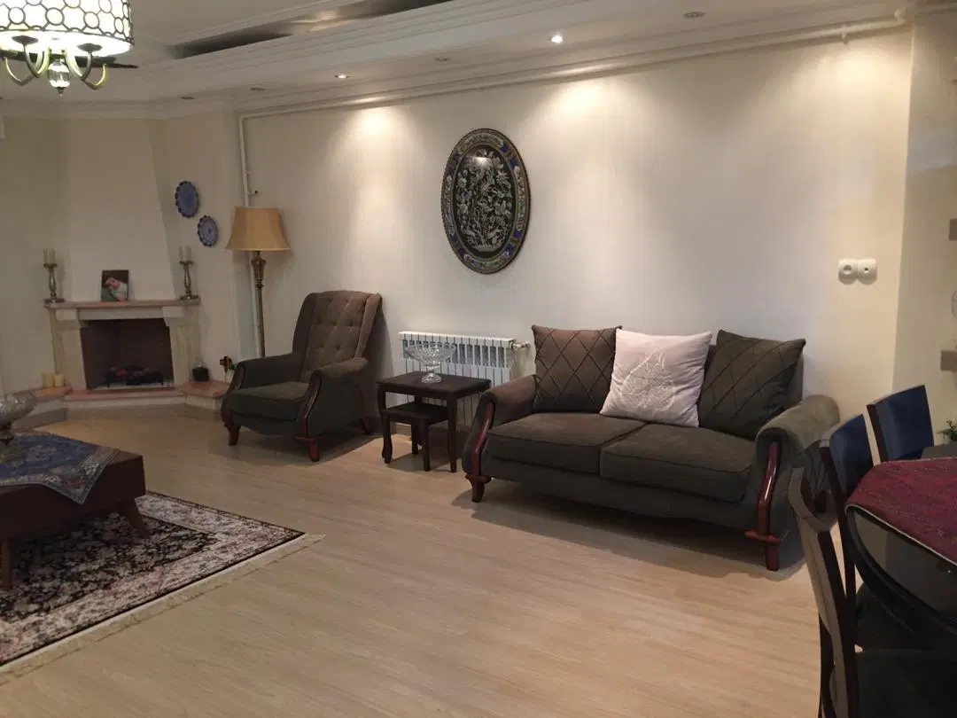 آپارتمان ۸۰متری خیابان معلم
