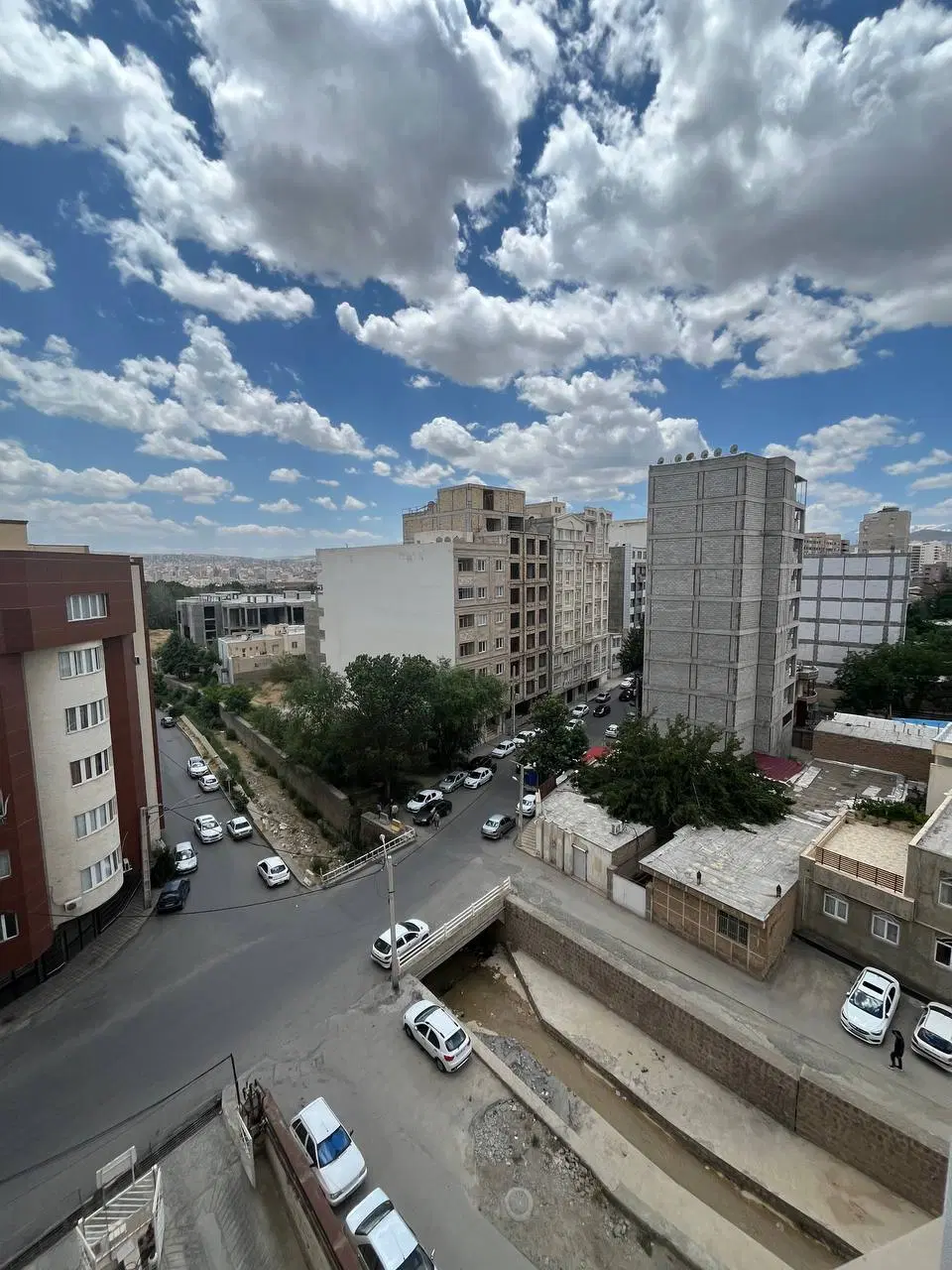 فروش تک واحدی طبقه همکف گلشهر یک