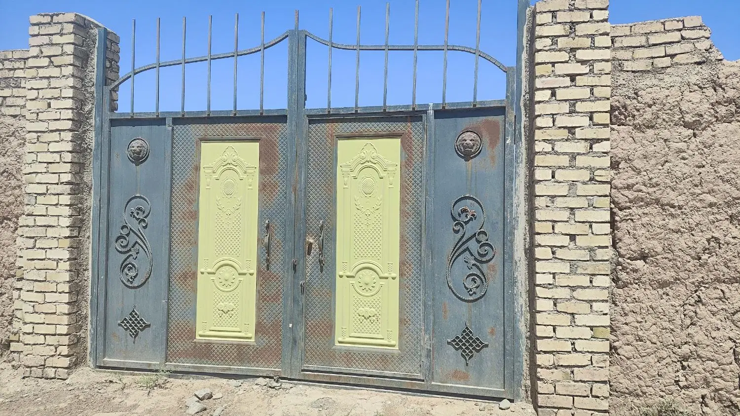 فروش باغ حدودا۱۵۰۰ متری با آب