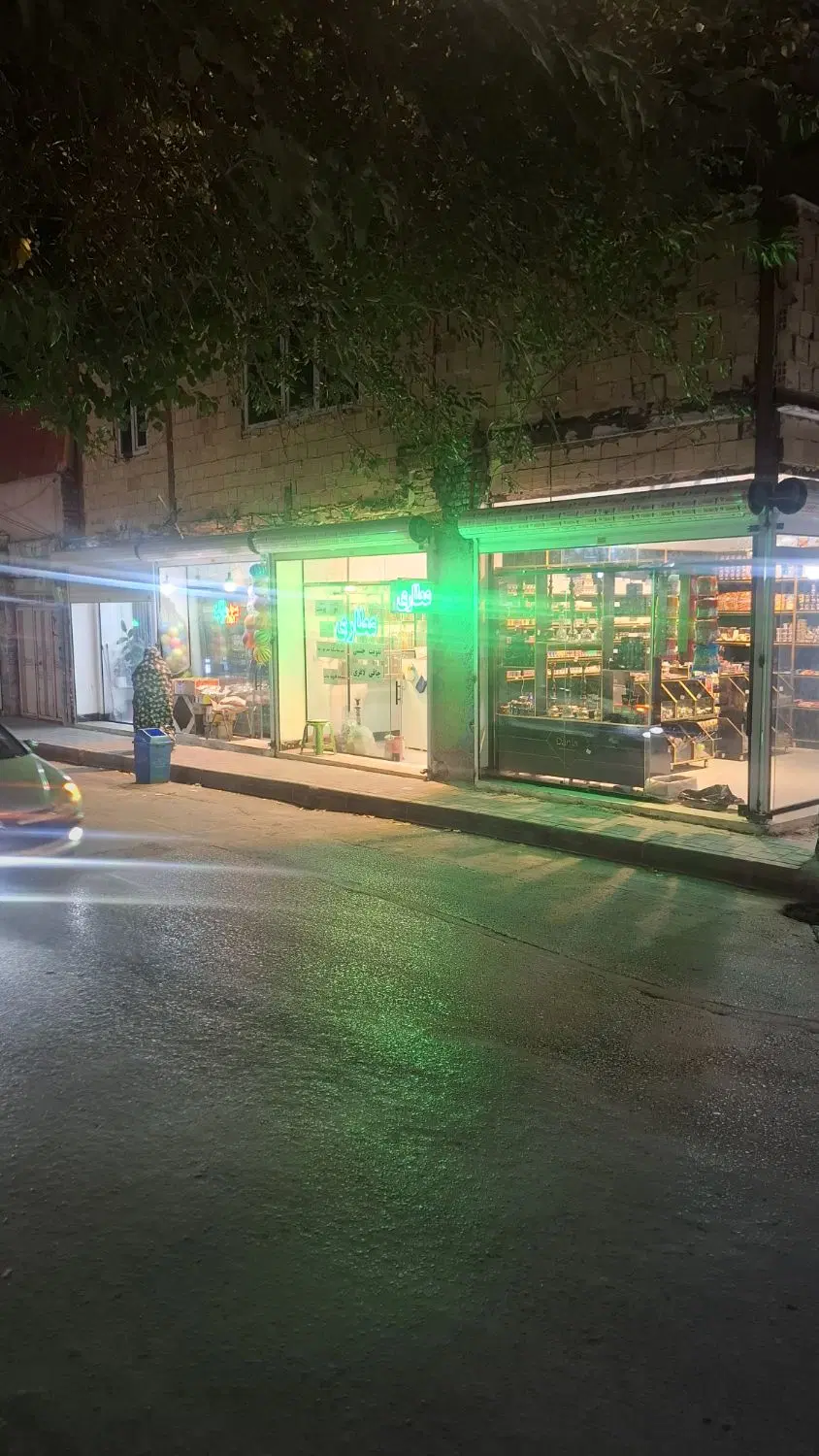 مغازه فروشی ۲۴متری باموقعیت مکانی خوب