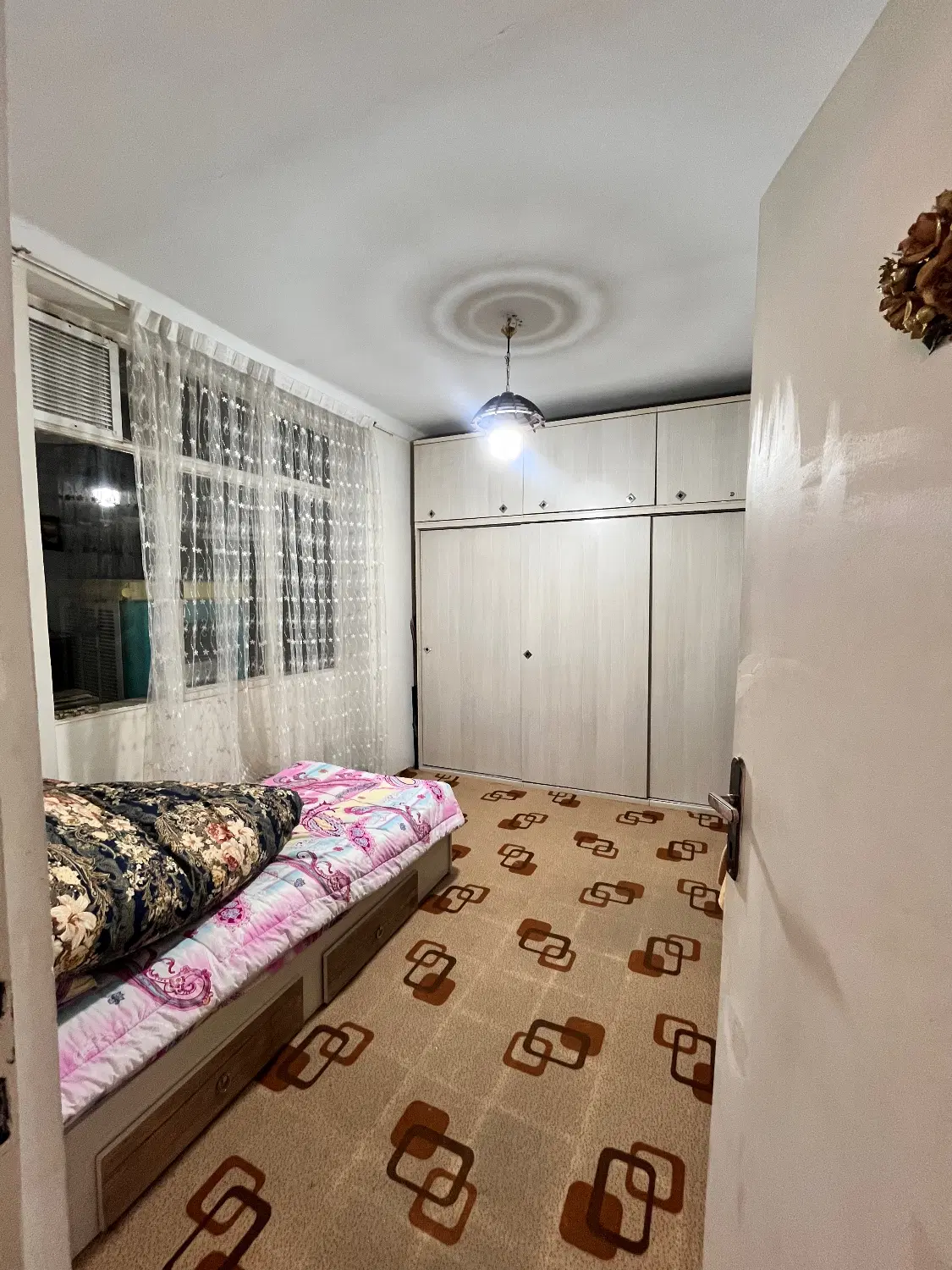 فروش یک واحد خانه حیاط دار