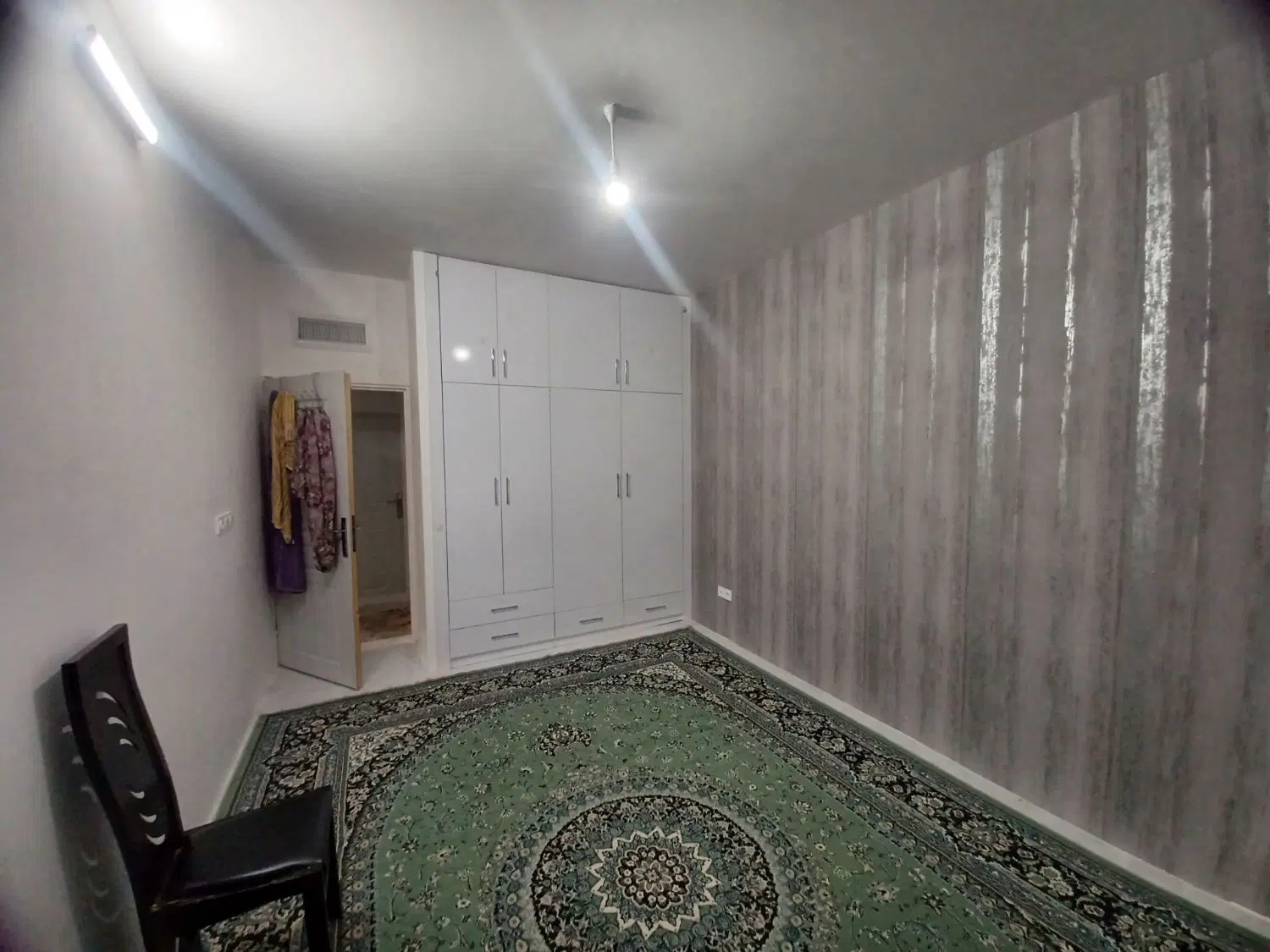 خانه طبقه اول یک سال ساخت به رهن اجاره داده میشود