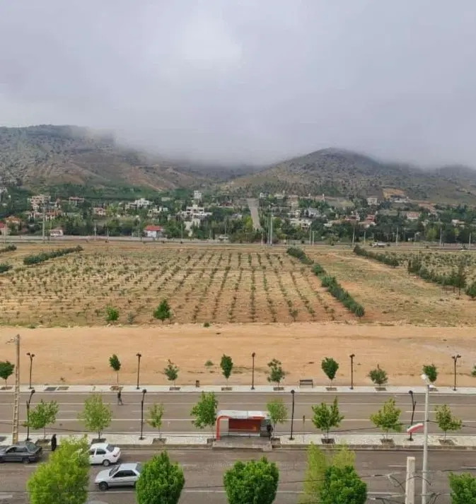 زمین مولانا صدرا با پروانه به روز