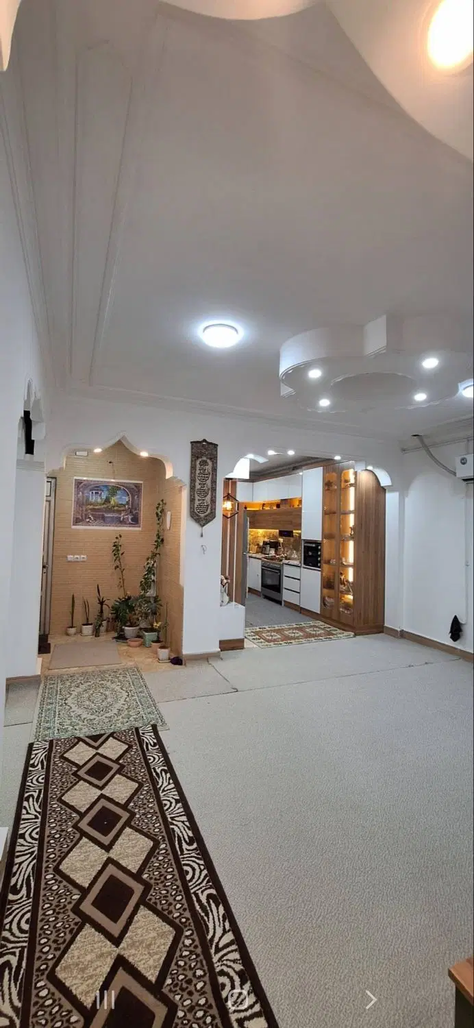 منزل ویلای واقع درفیه لاله ای ۹ پلاک ۸