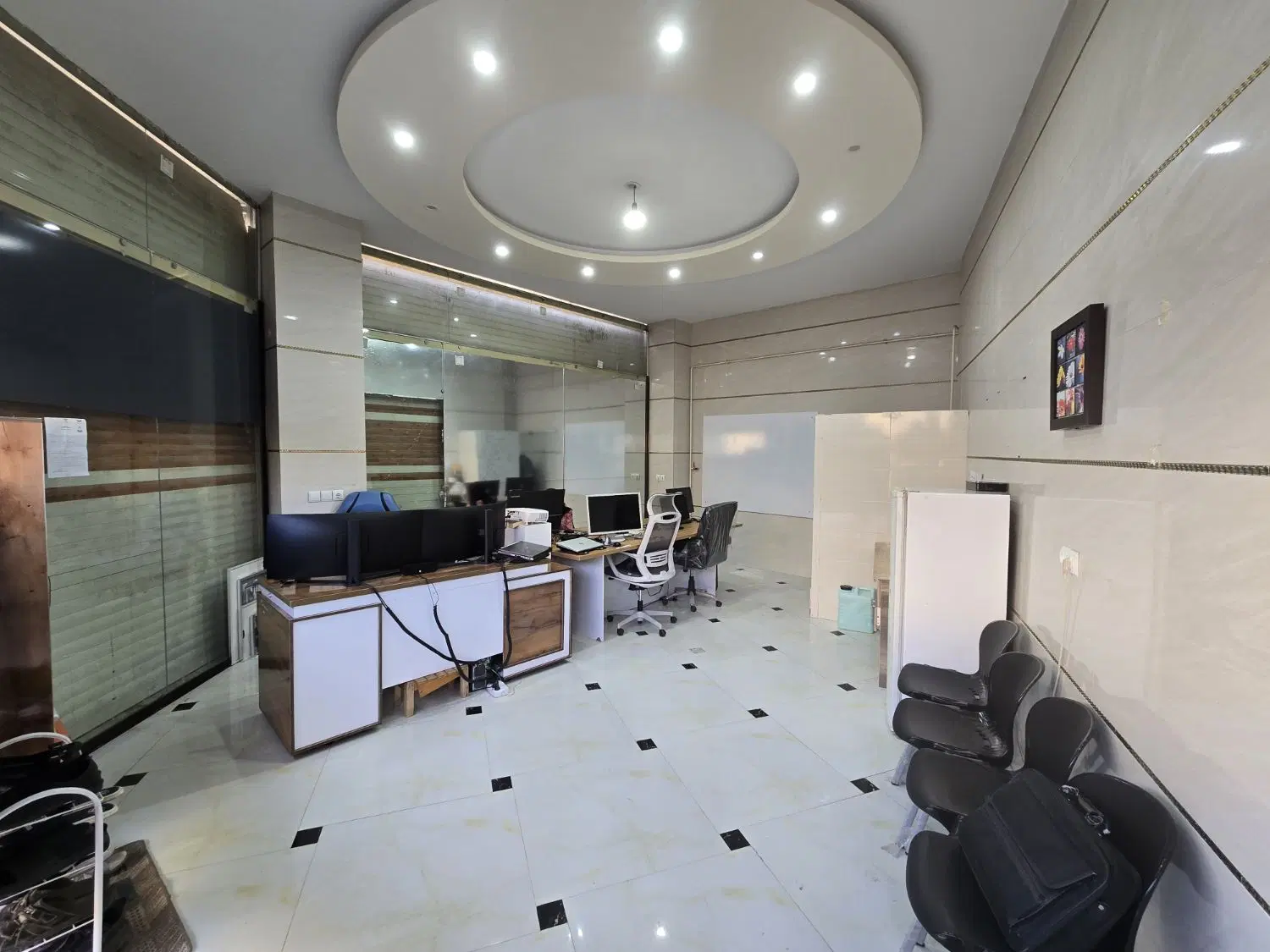 اجاره مغازه ی تجاری چمن زیبایی