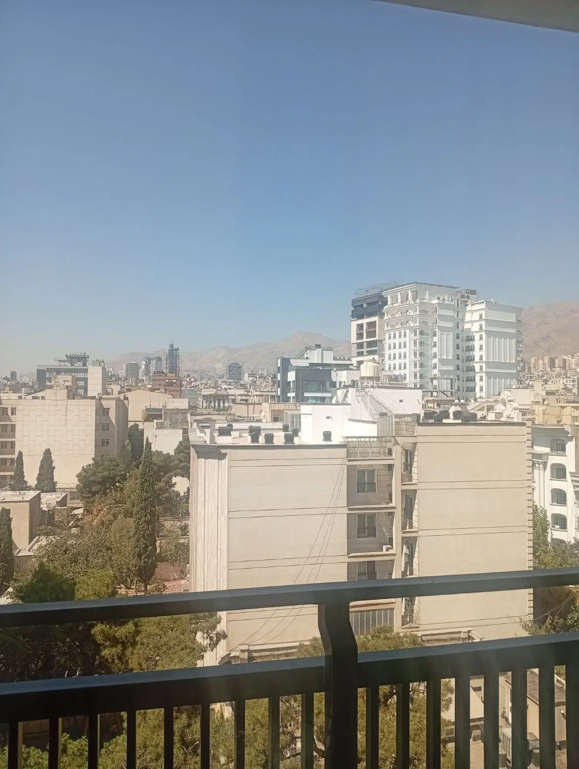 ۱۰۰متر زمین۸۰بنالوکس ظفر رییسی قلهک