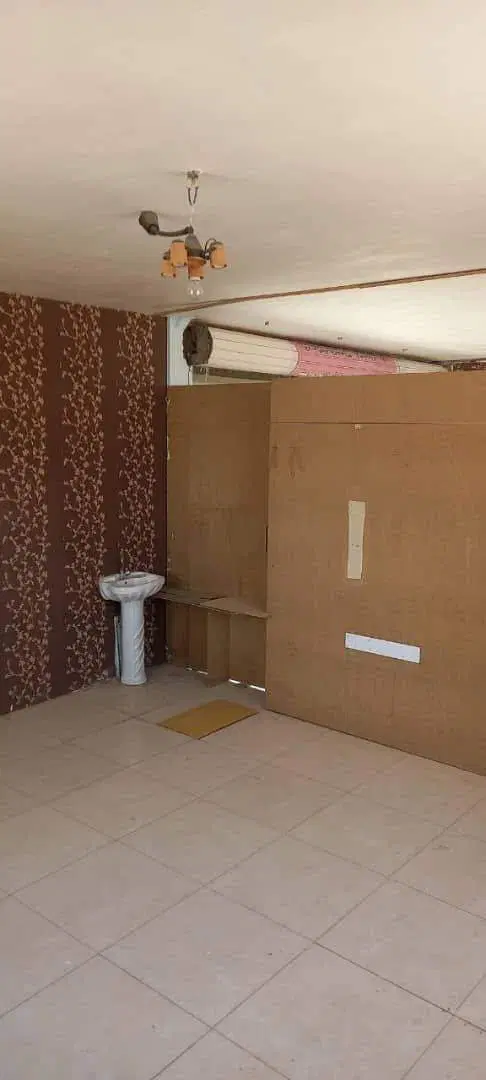 مغازه در مجتمع تجاری ولیعصر گلبهار_معاوضه با خودرو