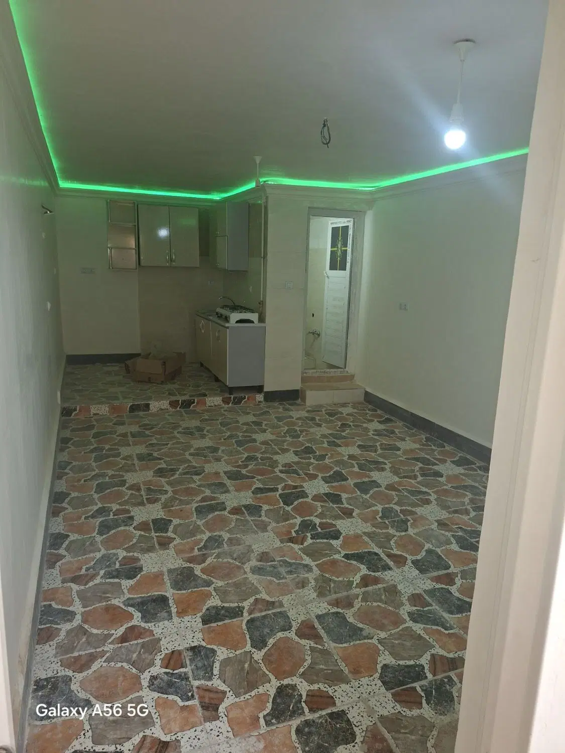 منزل کوچیک ۳۵متری طبقه سوم درجزیره مینو