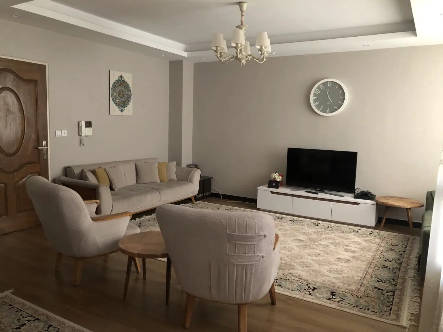 62 متر _ بلوار باغستان _ روبه نما _ کد3644