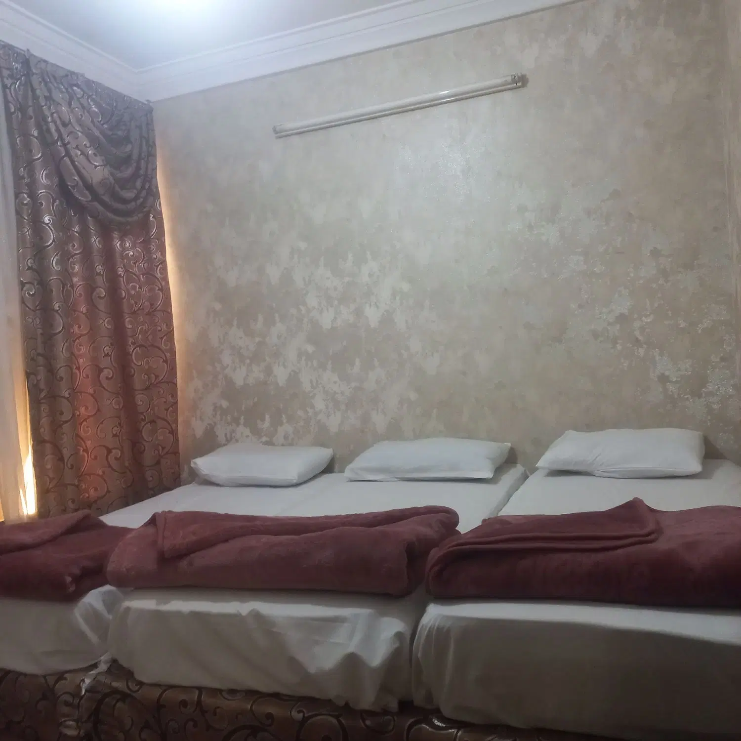 آپارتمان دوخوابه با پارکینگ