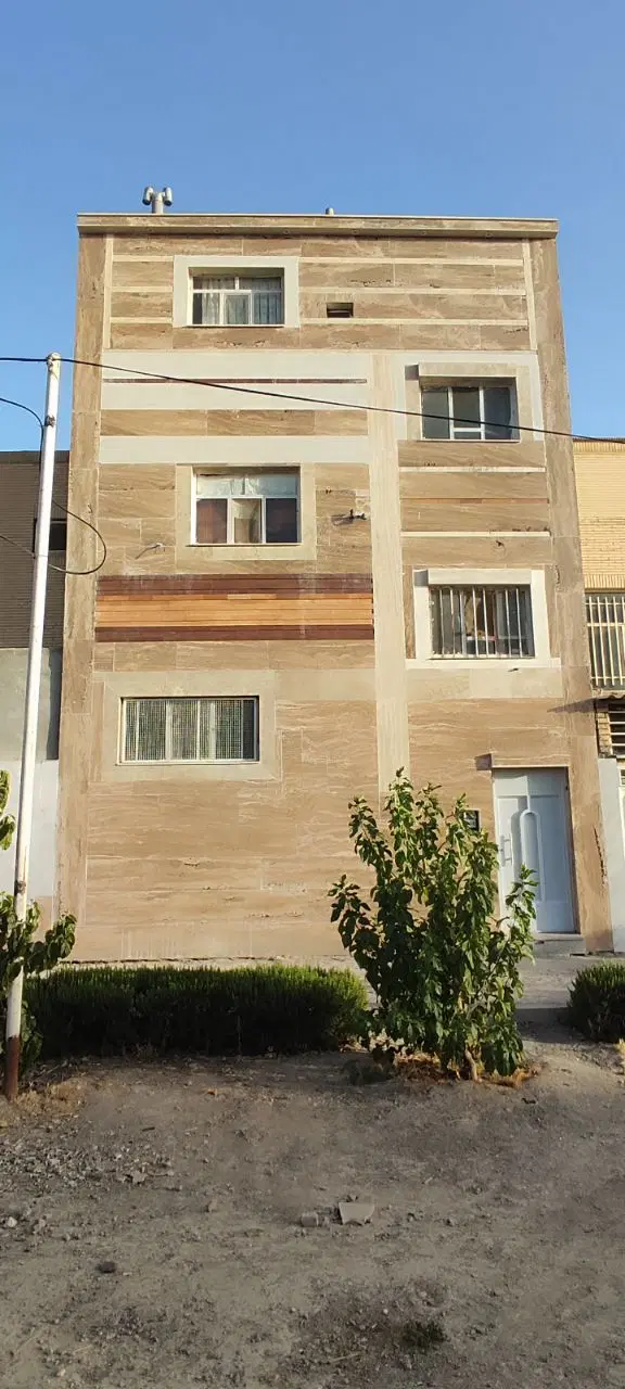 یک واحد مسکونی به متراژ 110متر  طبقه اول