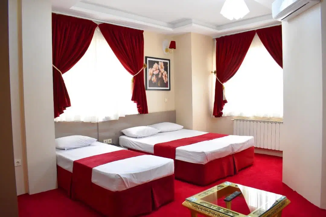 هتل دو ستاره « ستاره شرق »