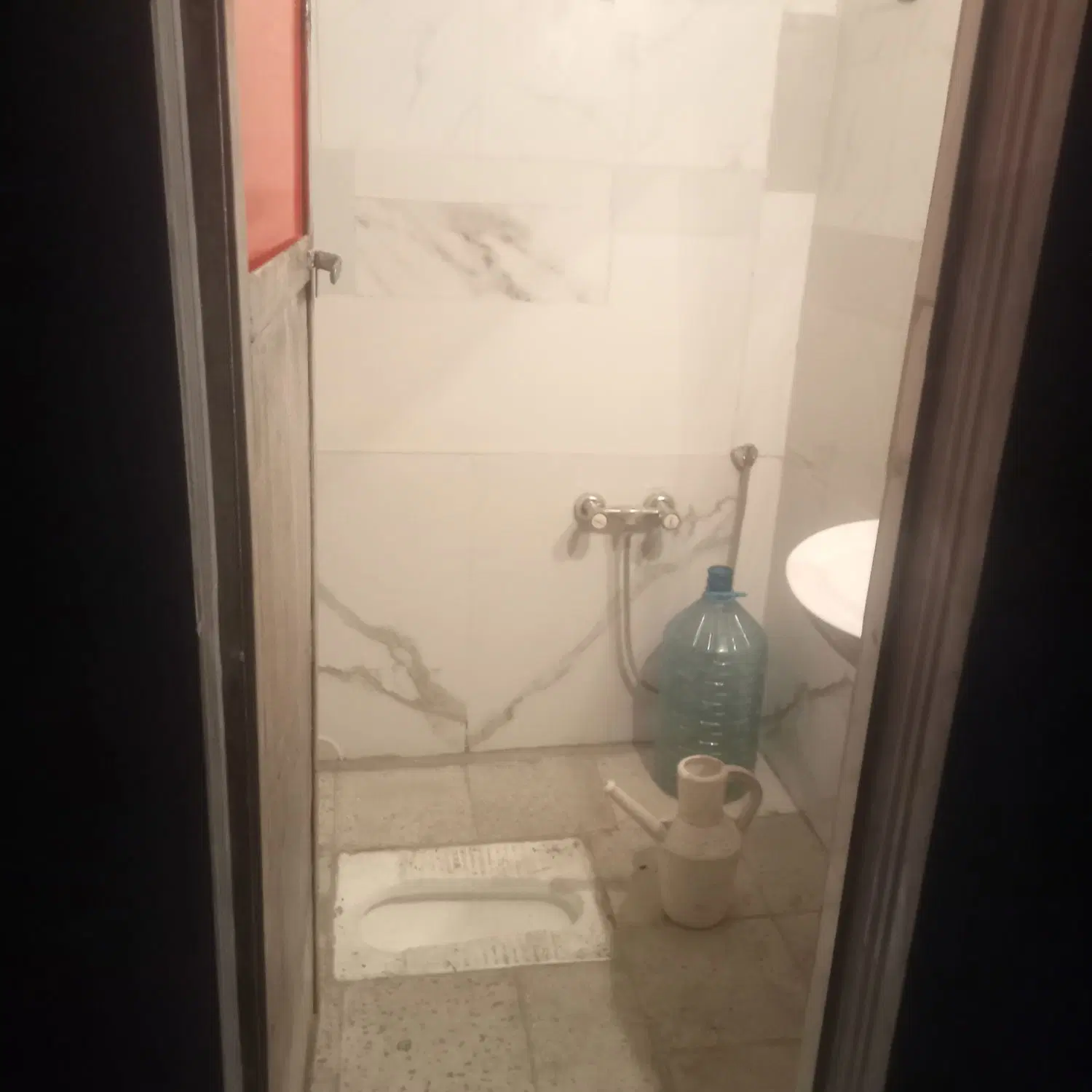 دو باب مغازه اجاره داده میشود