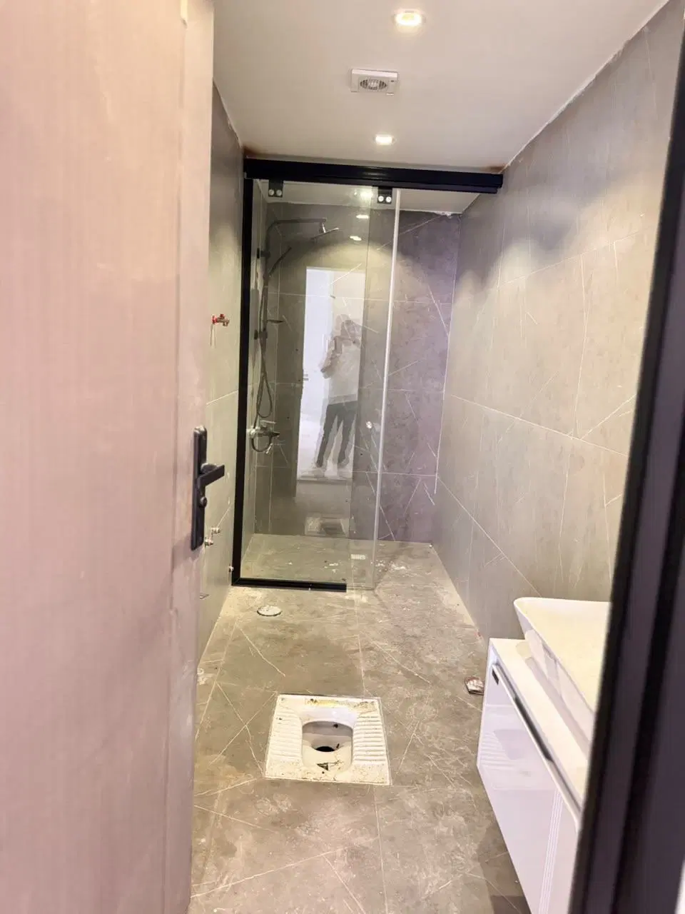 آپارتمان ۱۳۰ متری خیابان تهران