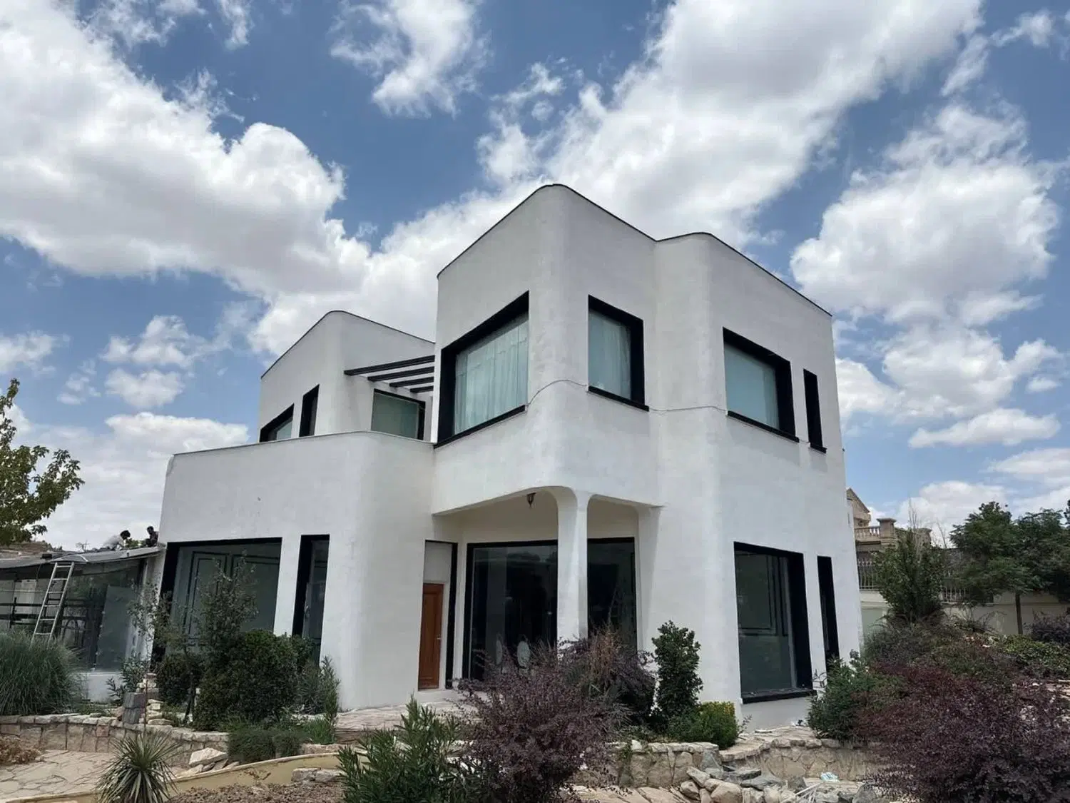 ویلایی ۵۰۰ متری تاپ لوکیشن سجاد