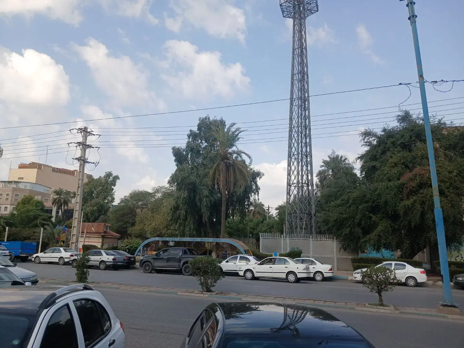 زمین تجاری ومسکونی
