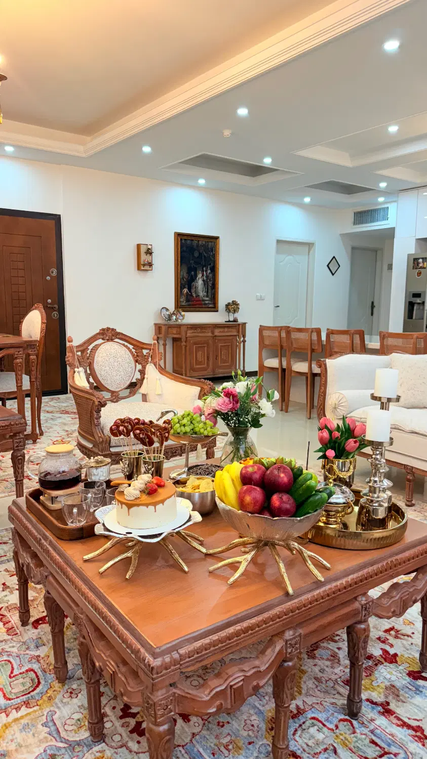 ۱۲۷ متری باغ خزانه لوکس ۳خواب