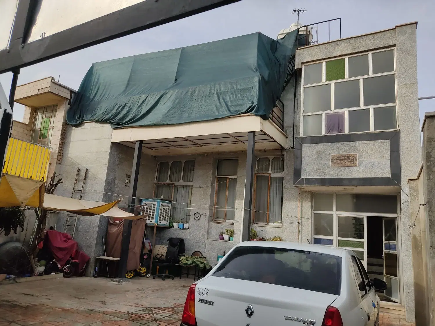 خانه ویلایی ۳طبقه ۳۵۰مترمربع زیربناسند تک برگ آزاد