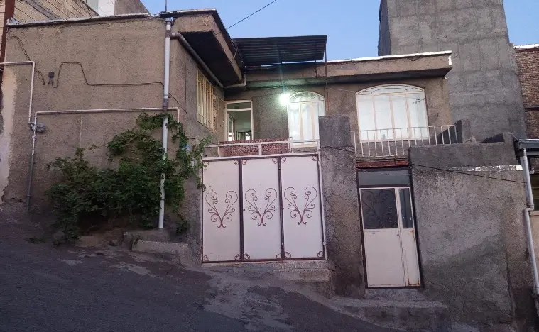 خانه 120متری اکباتان. دوطبقه