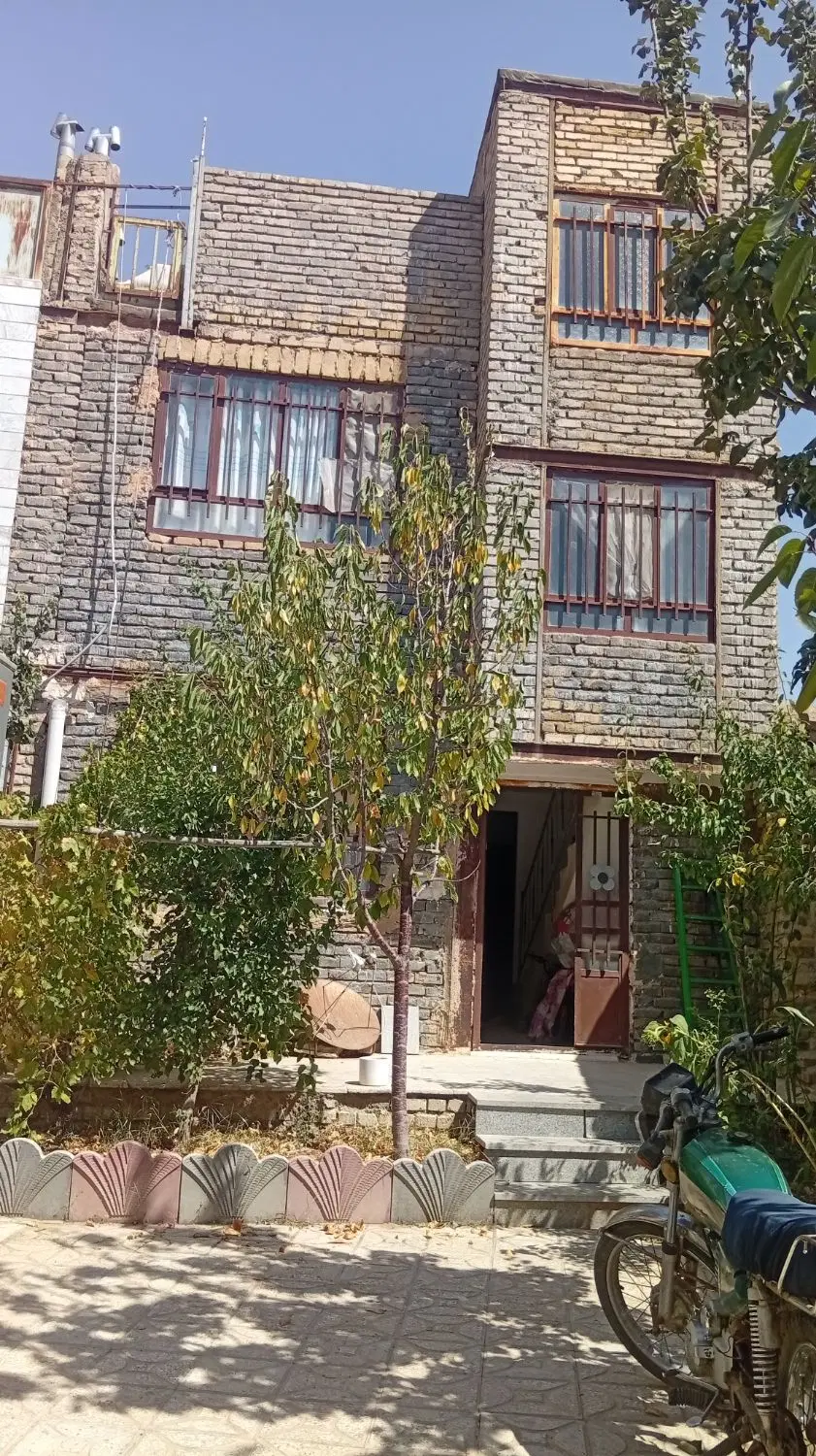 اجاره خانه طبقه همکف و طبقه اول