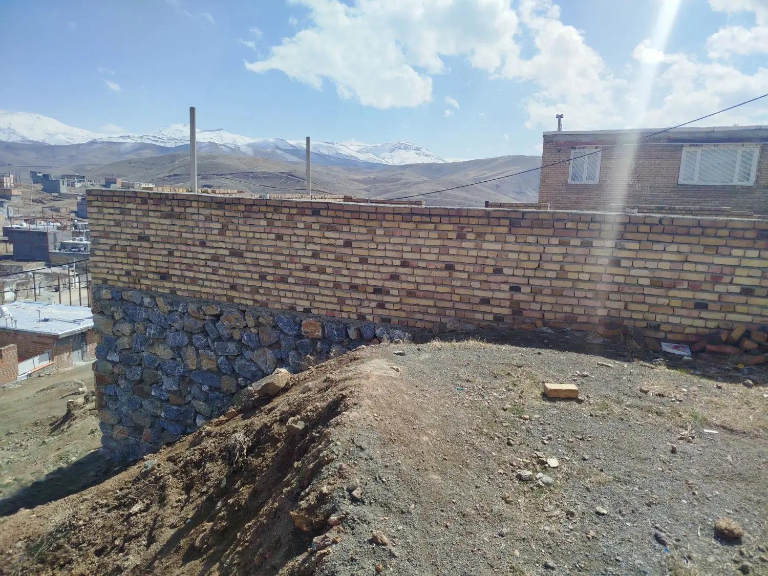 سلام زمین نیمه کاره درآساوله