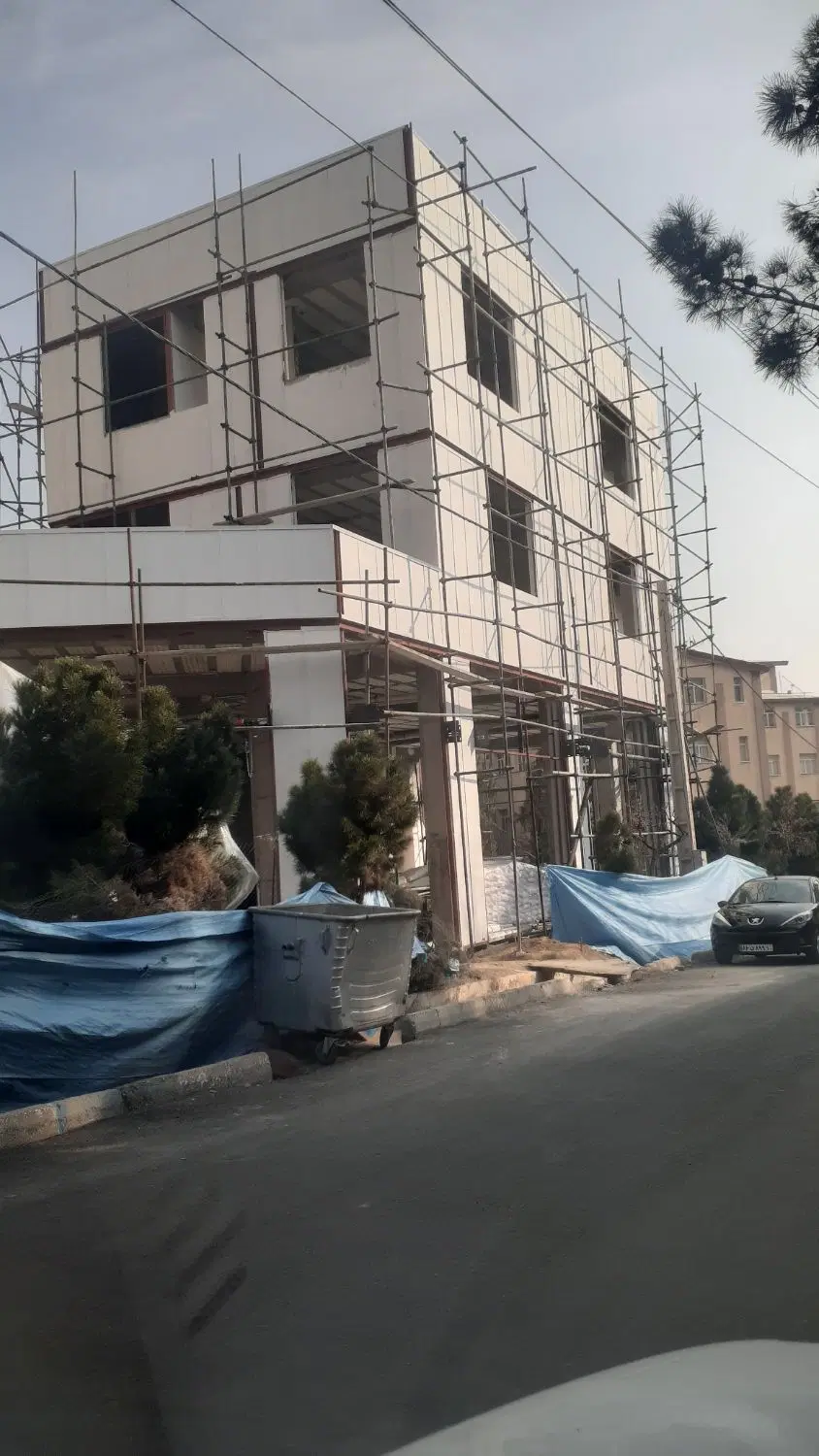 ۱۸ متر مغازه