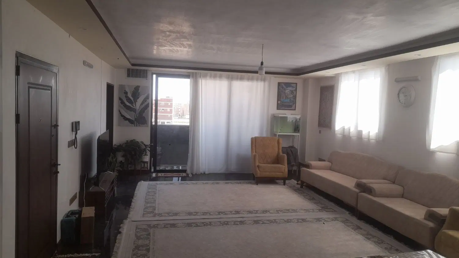 آپارتمان ۱۰۰ متری