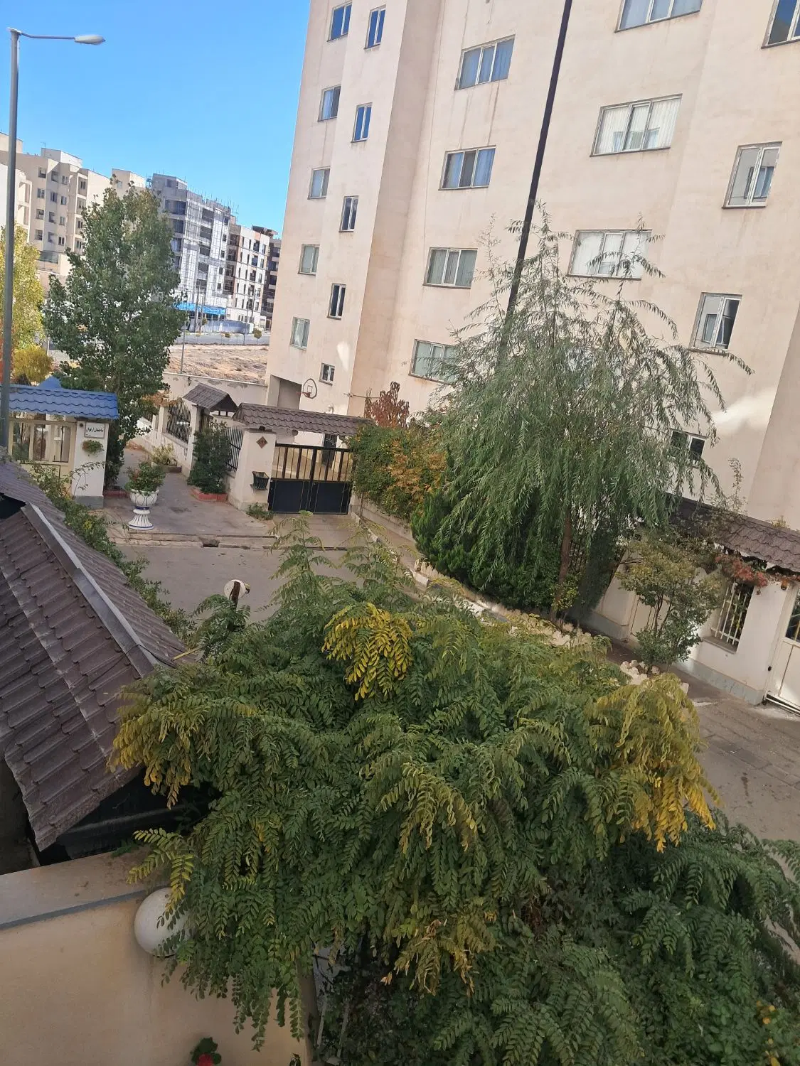 واحد۱۱۲متر_طبقه اول تراسه_وام و عرصه تسویه_محله۱