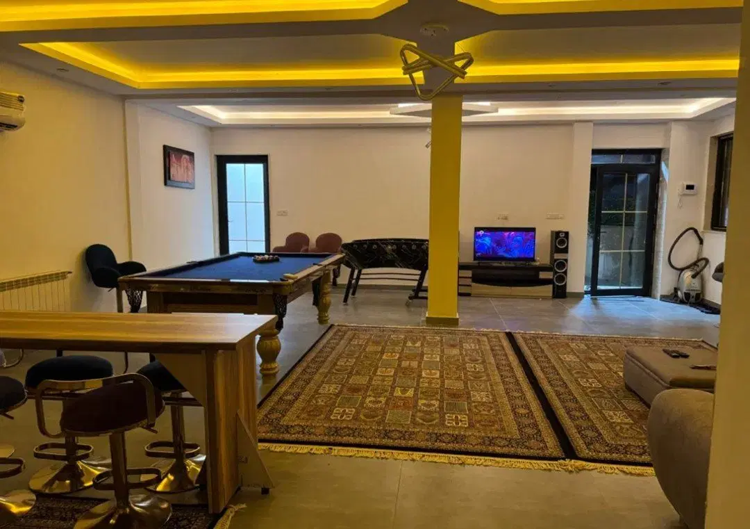 اجاره باغ ویلا فول امکانات‌ شیک تمیز با امنیت بالا