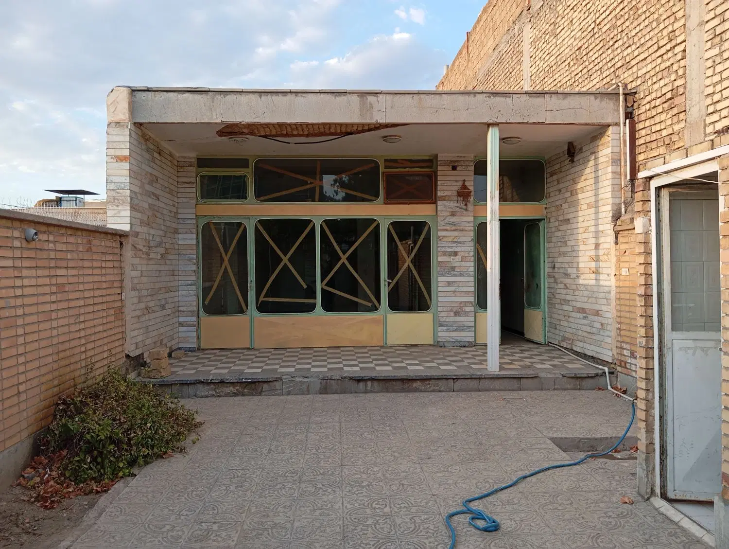 150متری سنددار
