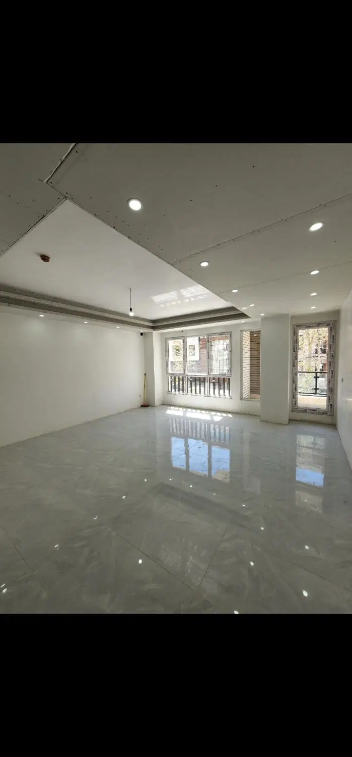 آپارتمان نوساز ۱۰۰متری