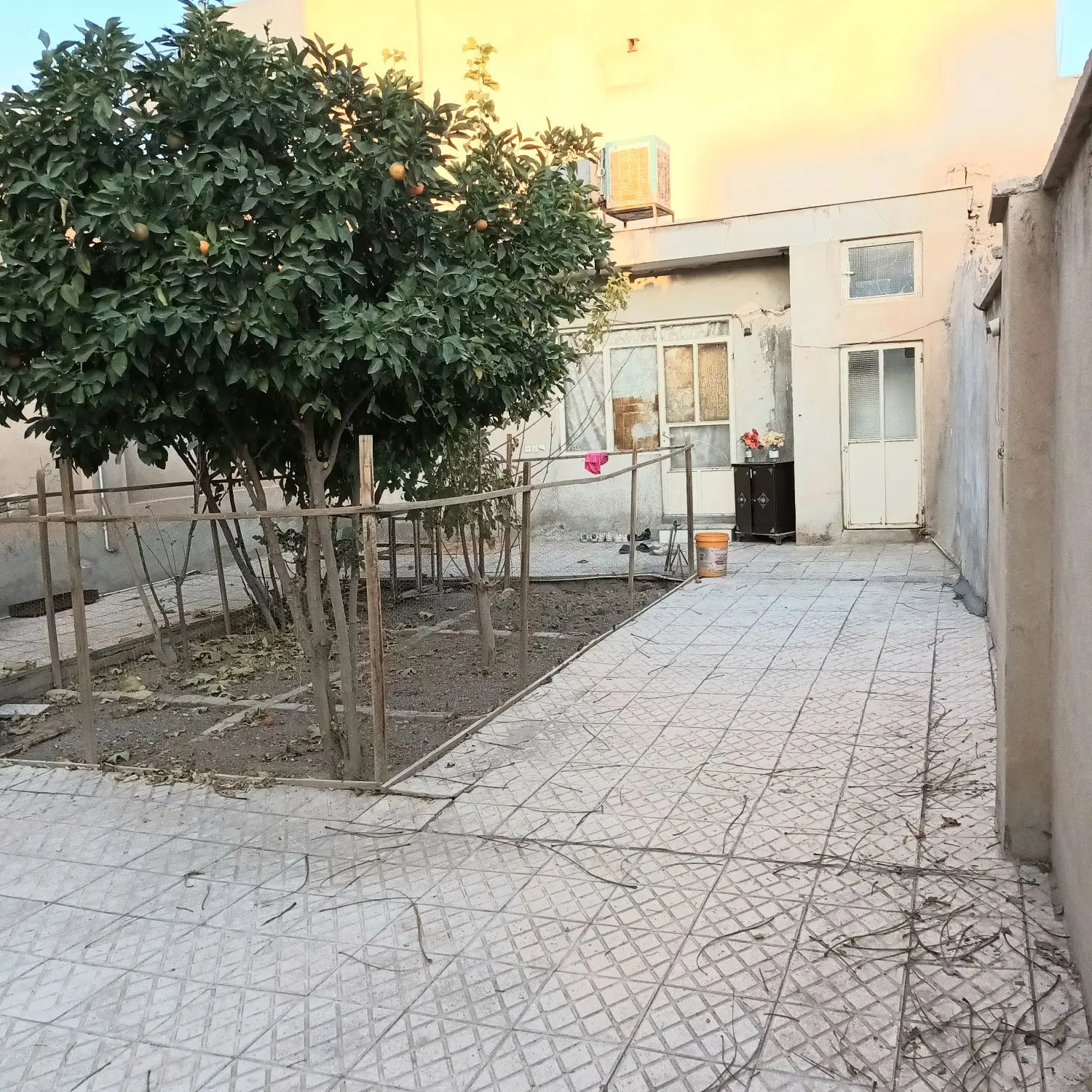 رهن واجاره ویلایی حیاط دار(املاک متین)