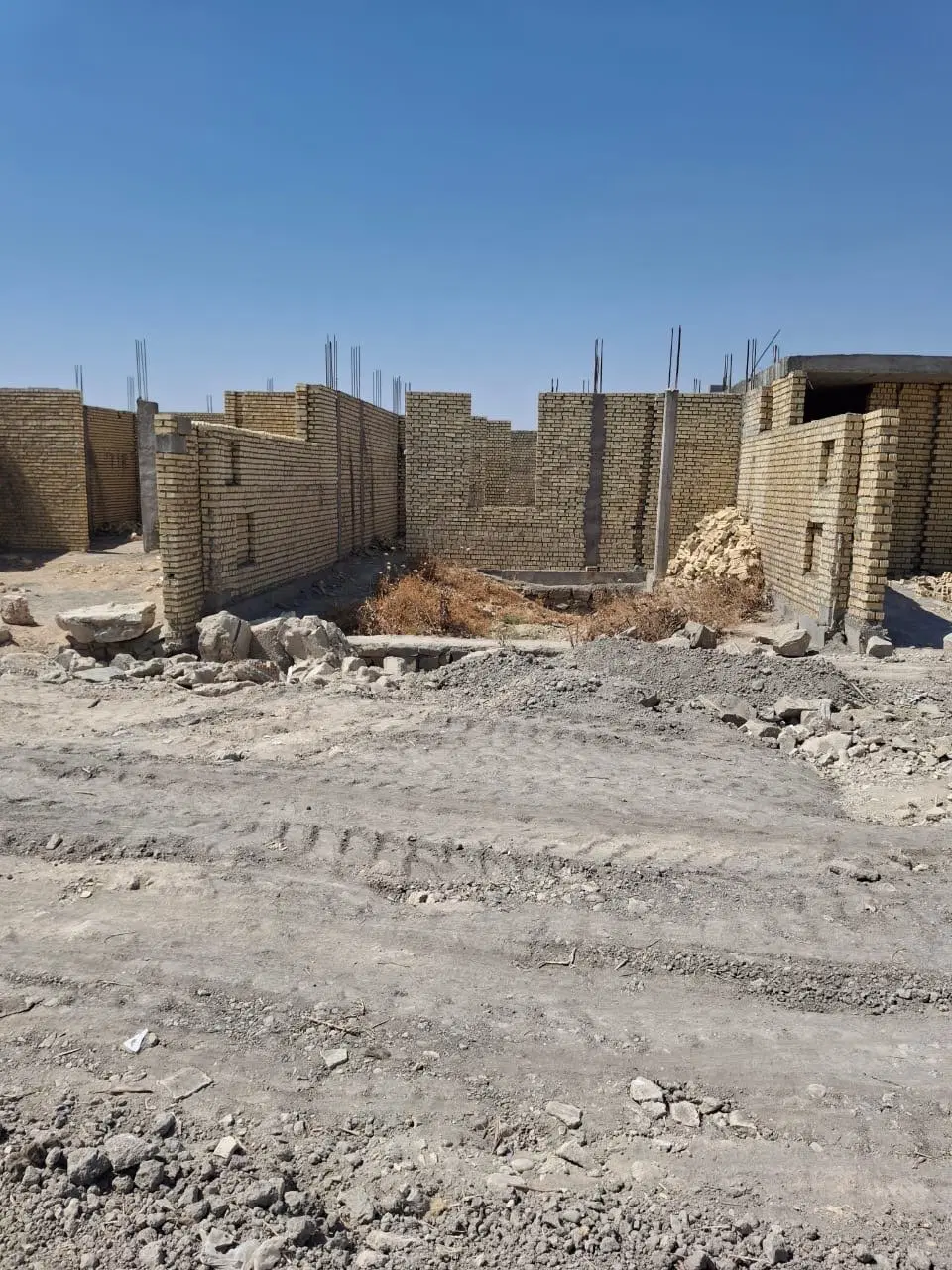 فروش خانه نیمه کاره