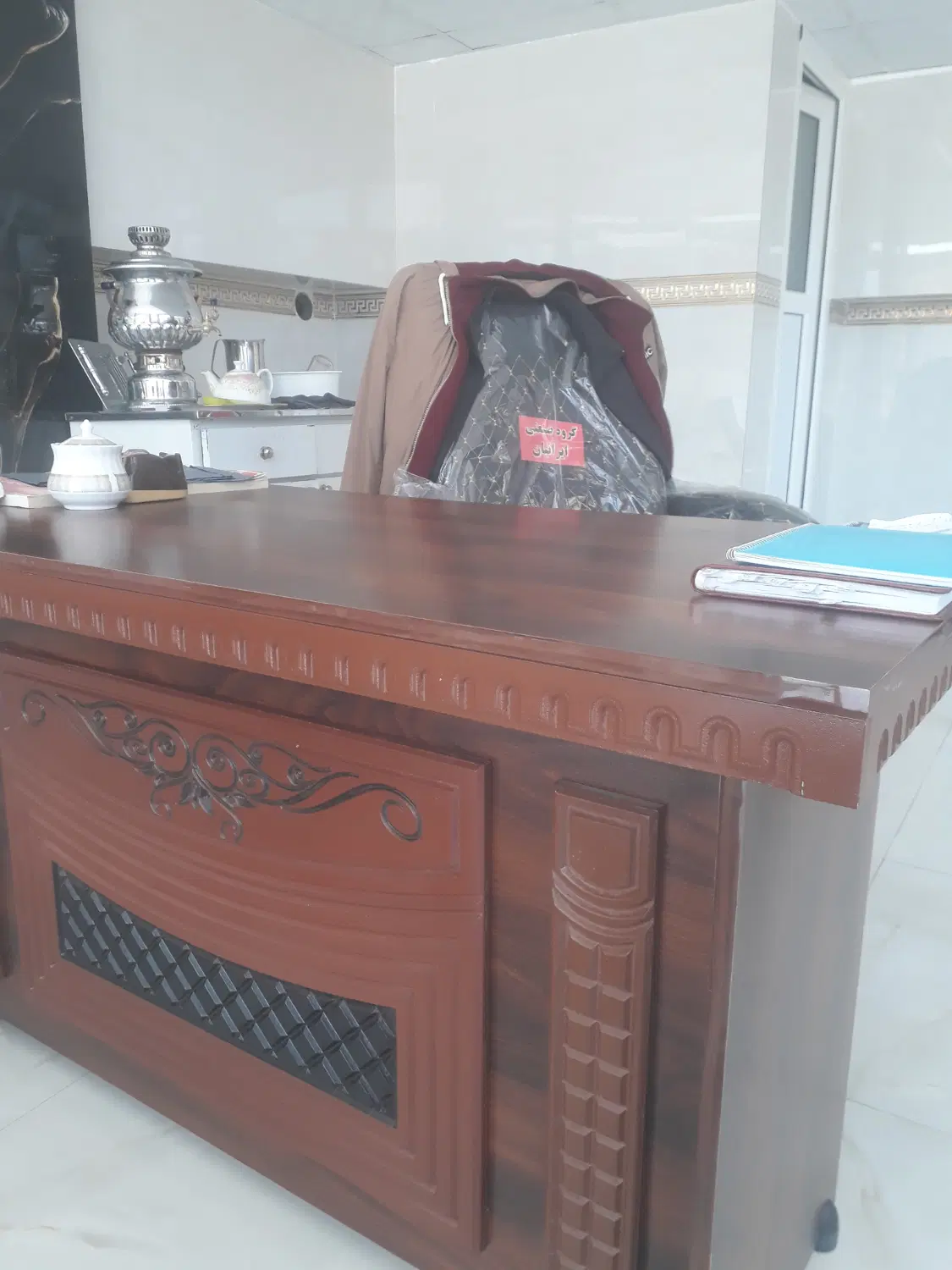 یک  باب مغازه  در پاساژ  آریس