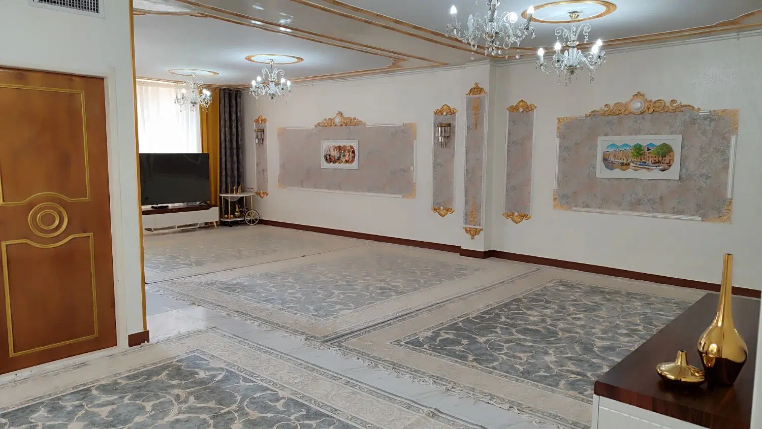دره گرم خیابان۲۰متری  فرهنگسرای ۵متراژ ۲۲۰
