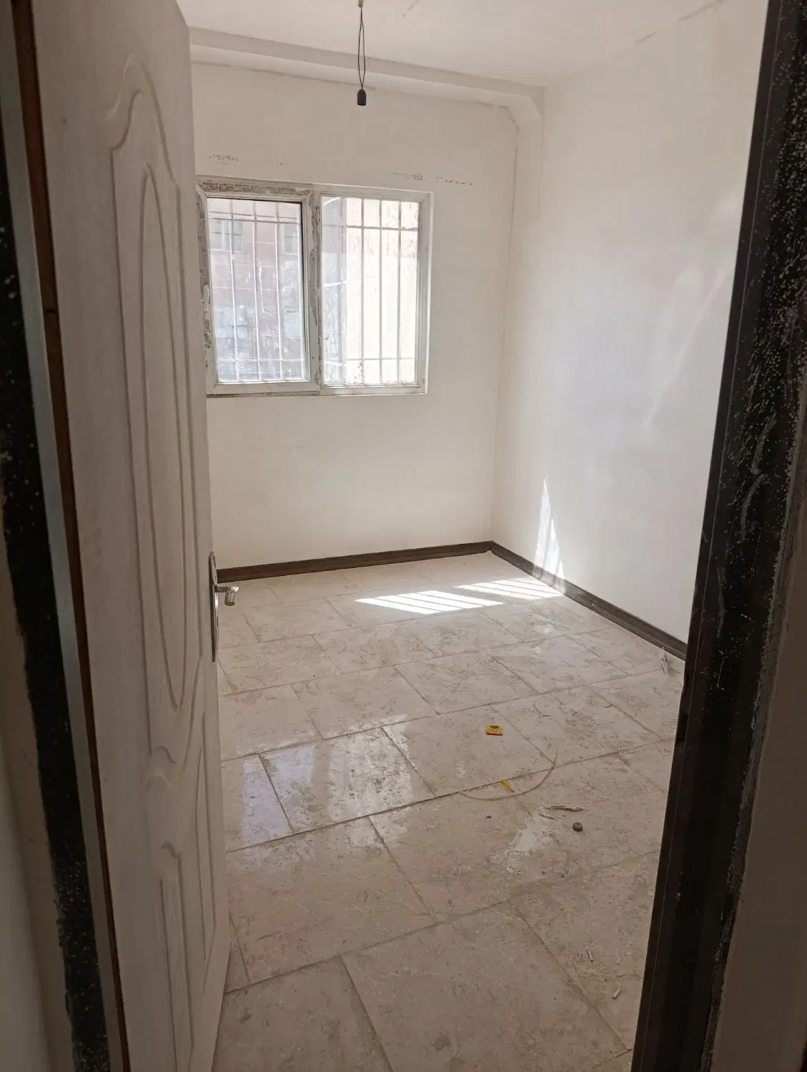 آپارتمان واحد آماده بلوک 2425