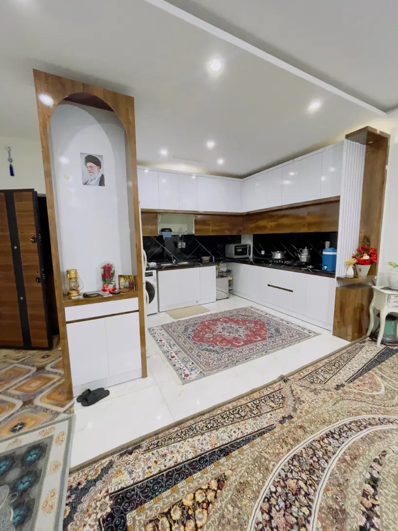 اپارتمان 95 متری با پارکینگ و اسانسور